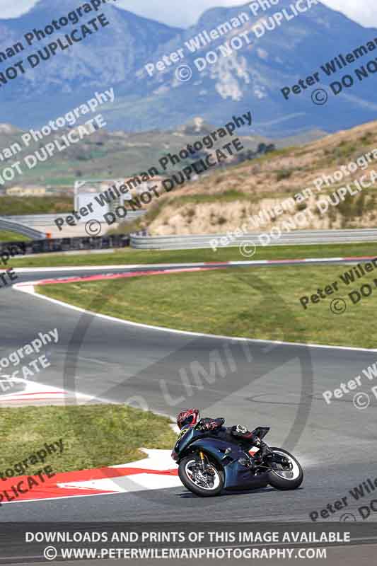 cadwell no limits trackday;cadwell park;cadwell park photographs;cadwell trackday photographs;enduro digital images;event digital images;eventdigitalimages;navarra;no limits trackdays;peter wileman photography;racing digital images;trackday digital images;trackday photos